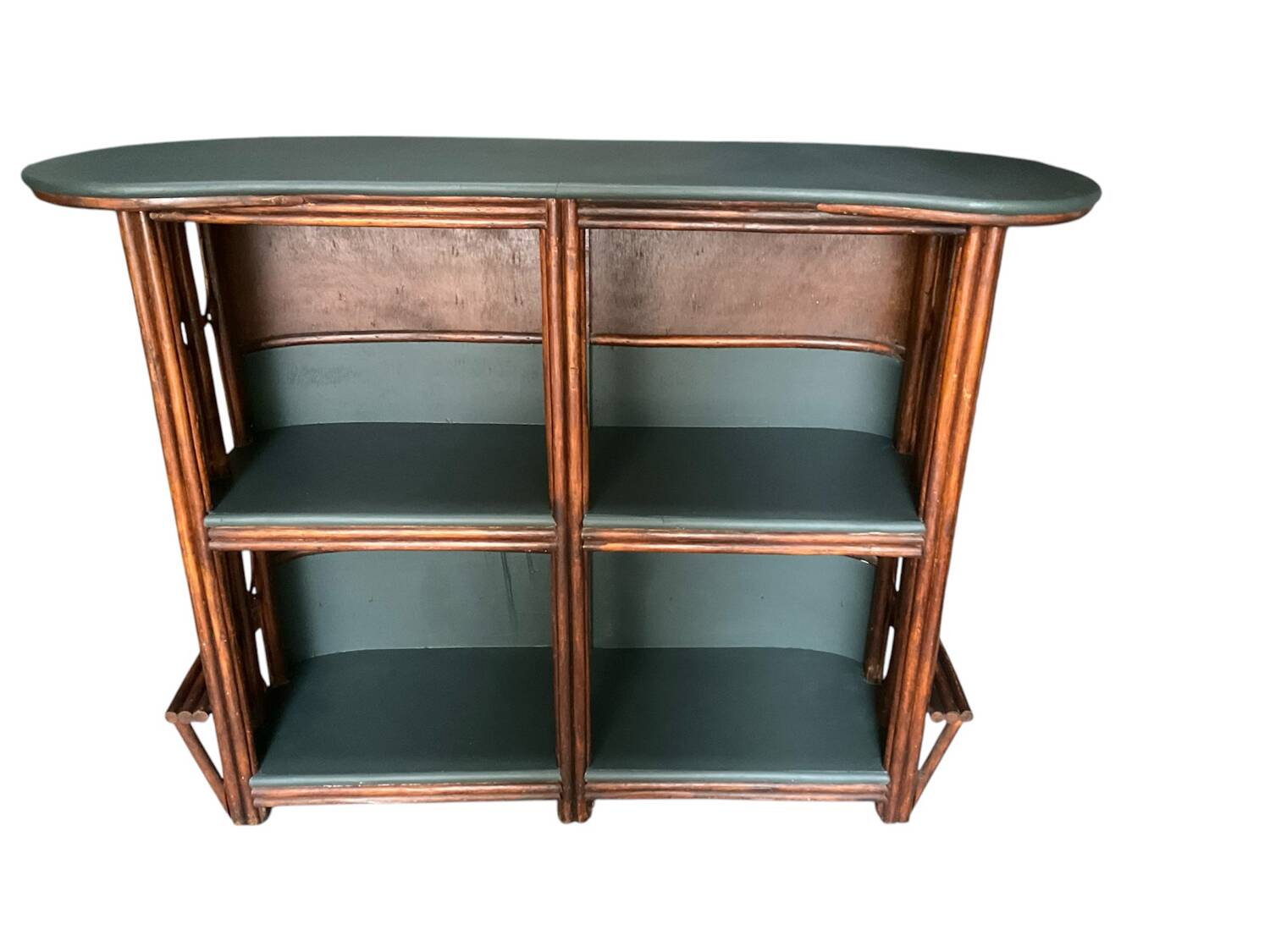 Rattan bar