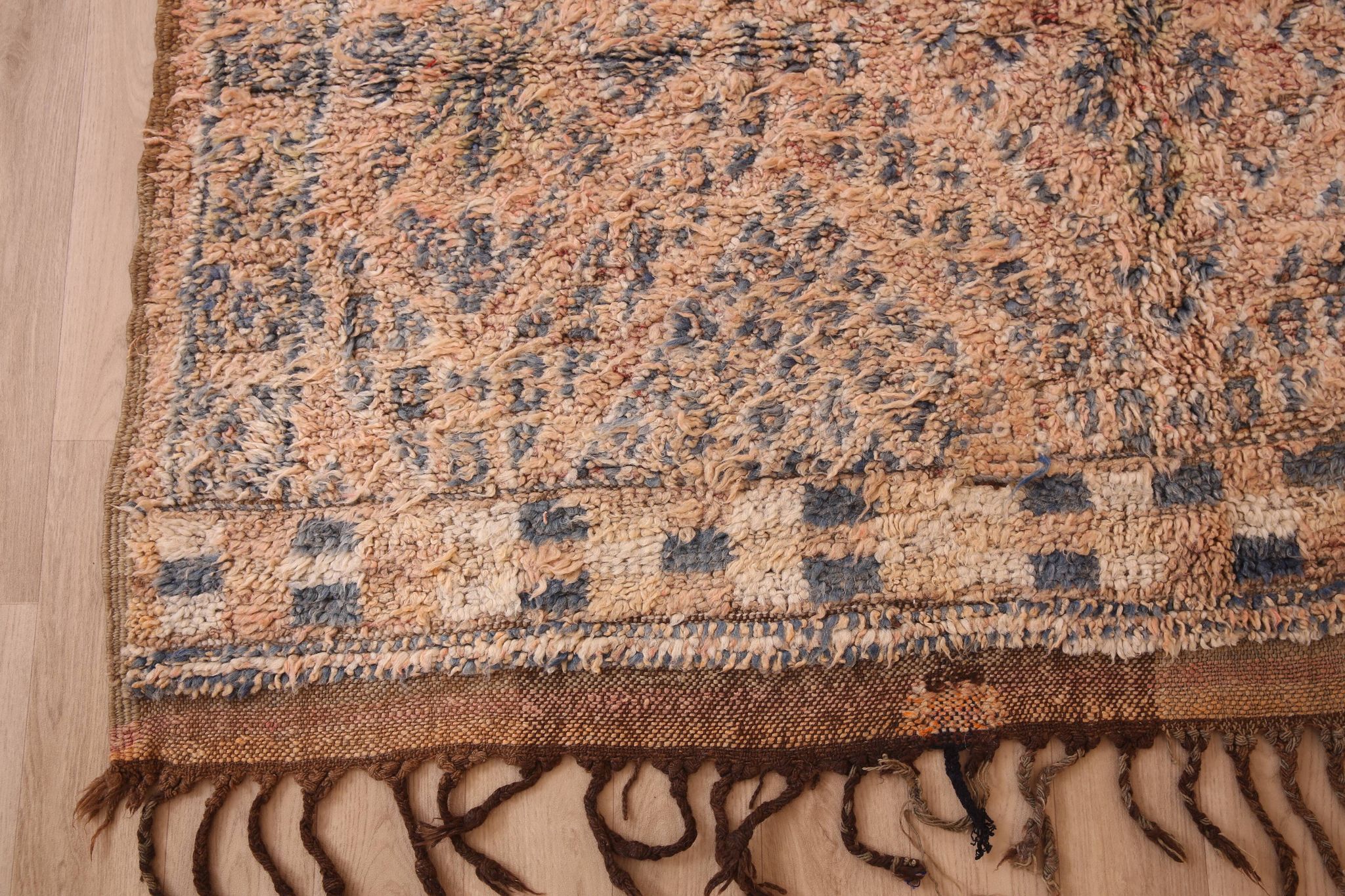 Peach Vintage Moroccan Wool Rug 188 x 317 cm , Berber Rug Handmade, Unique