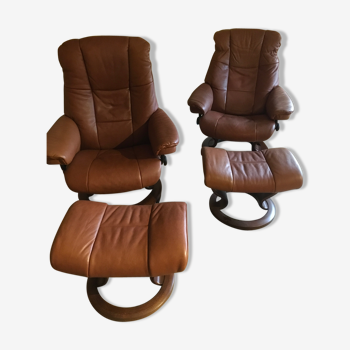 Paire de fauteuils inclinables de relaxation avec repose-pied
