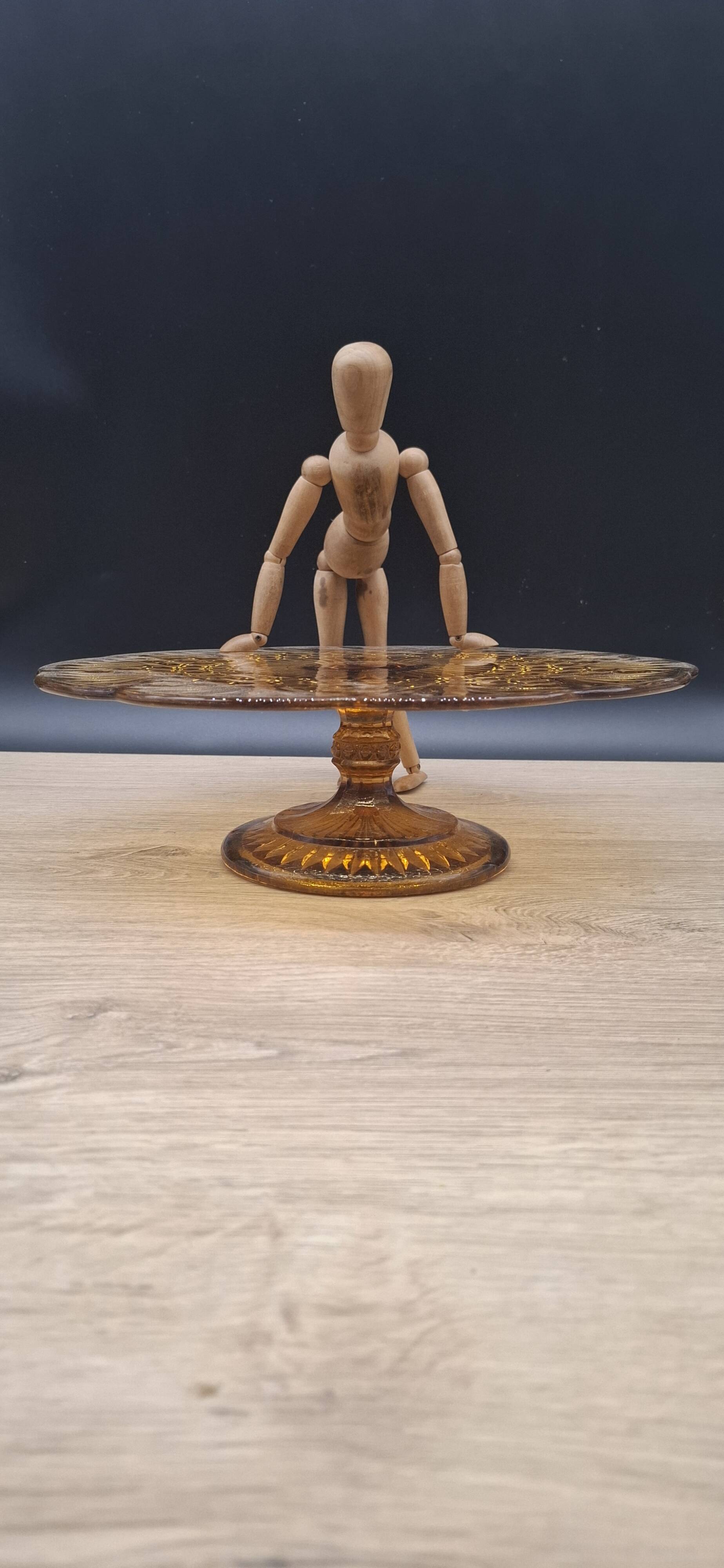 Amber tart cake dish Manage 03