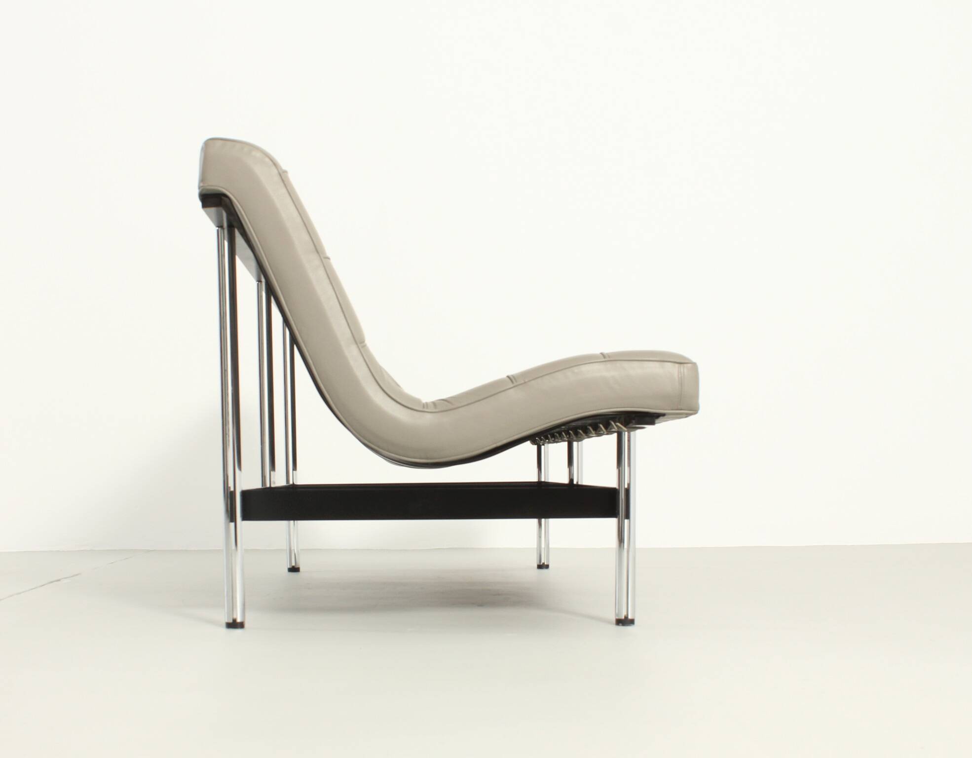 New York Canapé by Katavolos Littell and Kelley