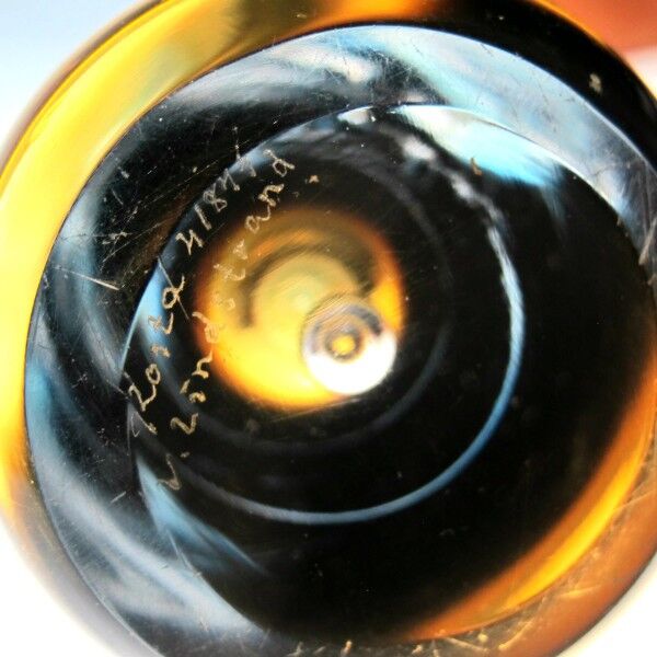 Vicke Lindstrand Kosta vase