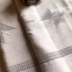 Drap ancien en pur lin teinté en mauve jacana