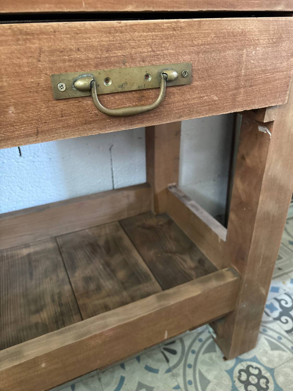 Carpenter's workbench