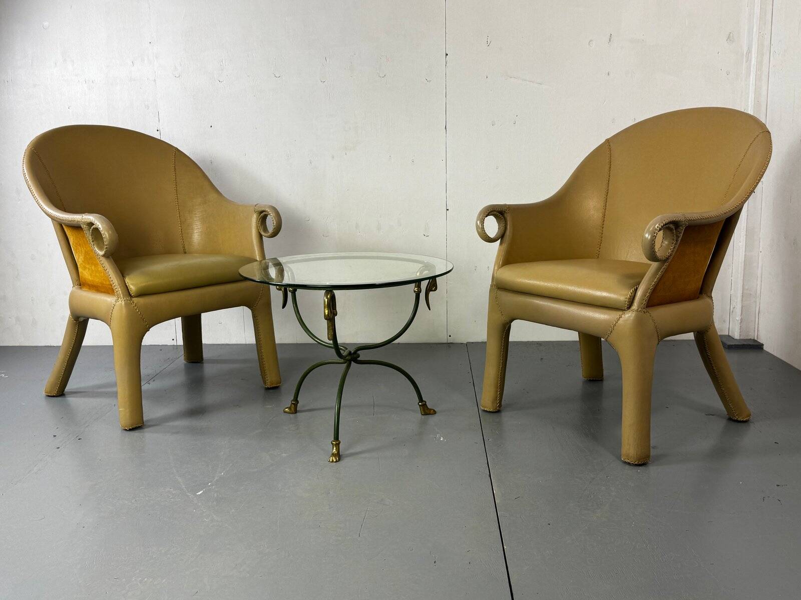 Modernist tropical brutalist leather chairs from Budji Layug, 1990s, set of 2