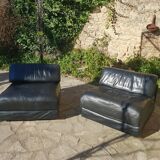 Paire de chauffeuses en cuir noir