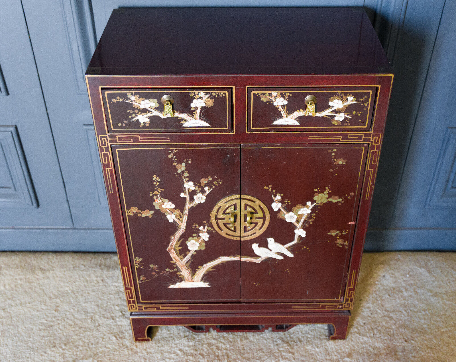 Chinese furniture XXth Red lacquer Decor of branches and birds