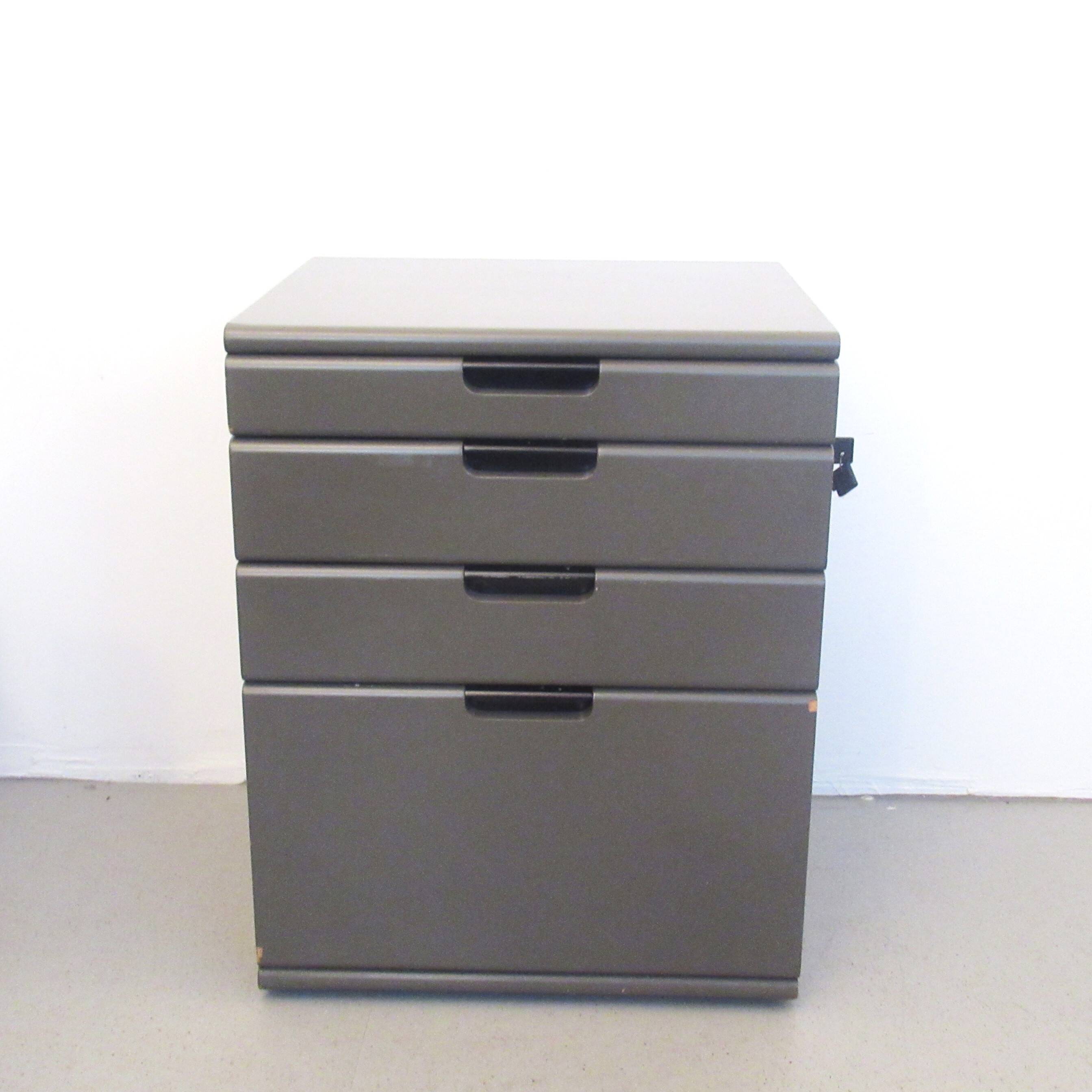 Linea Direzionale storage unit Ettore Sottsass Olivetti
