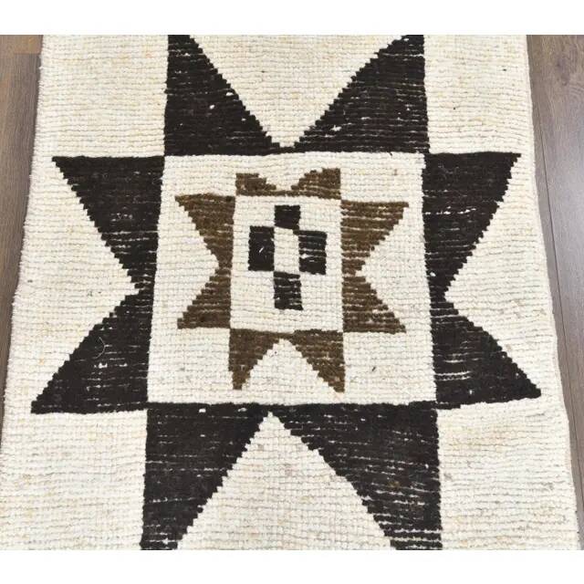 Vintage Turkish Hand-Knotted Runner 90x359