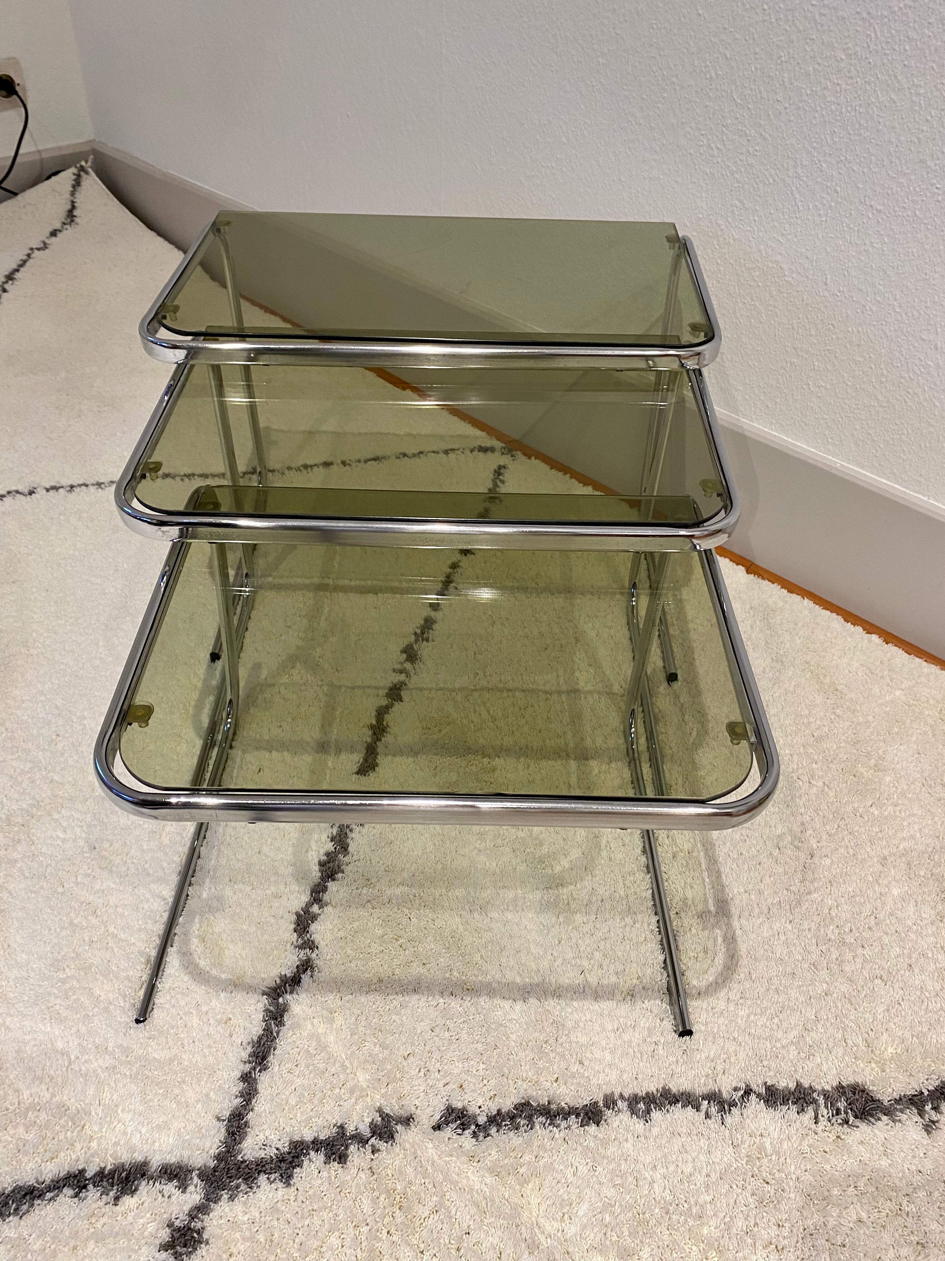 Chrome trundle tables