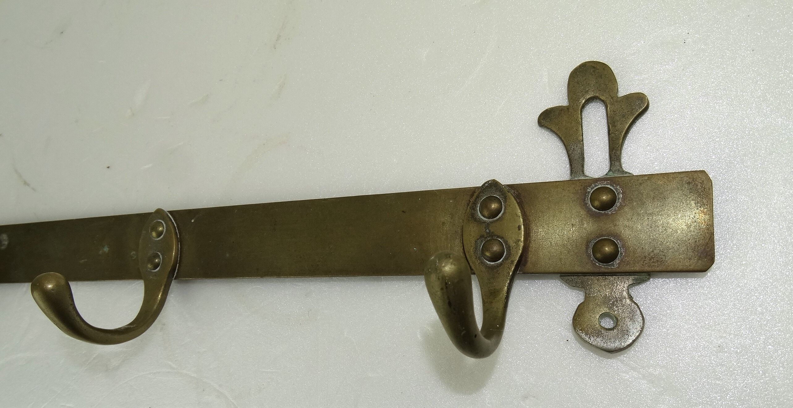 Archelle brass coat hook