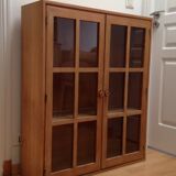 Showcase in raw wood