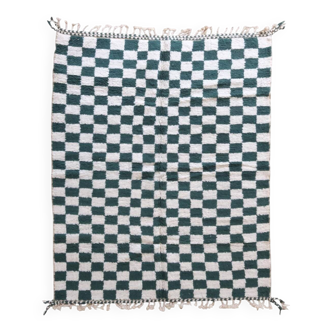 Green and white rug 250cmx150cm