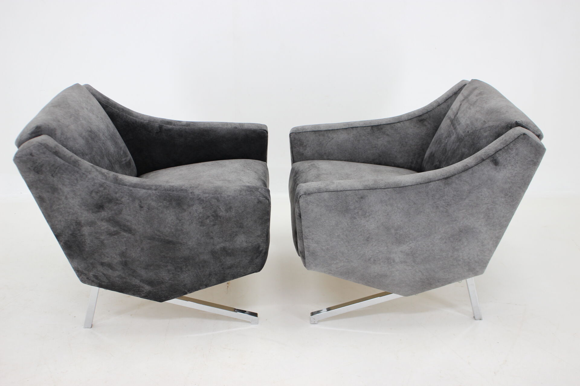 1970s pair of italian design armchairs