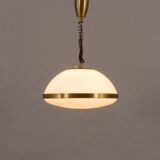 Lampe à suspension italienne du milieu du siècle en laiton et acrylique, 1970