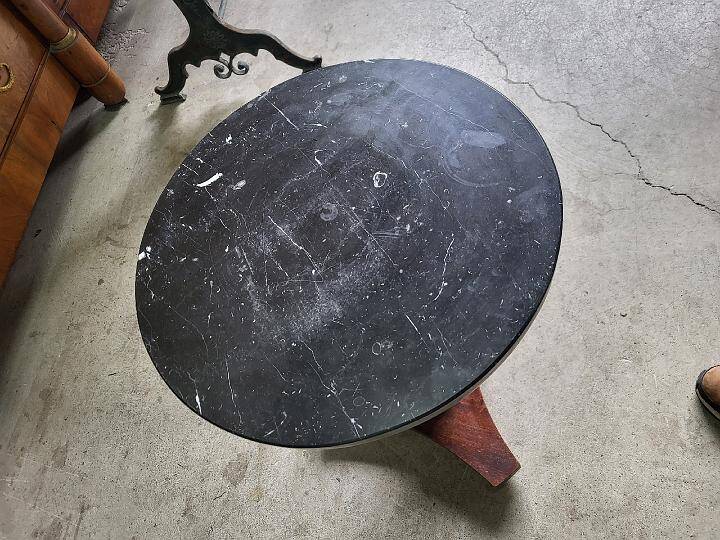Small empire pedestal table or sellette in mahogany with marble top