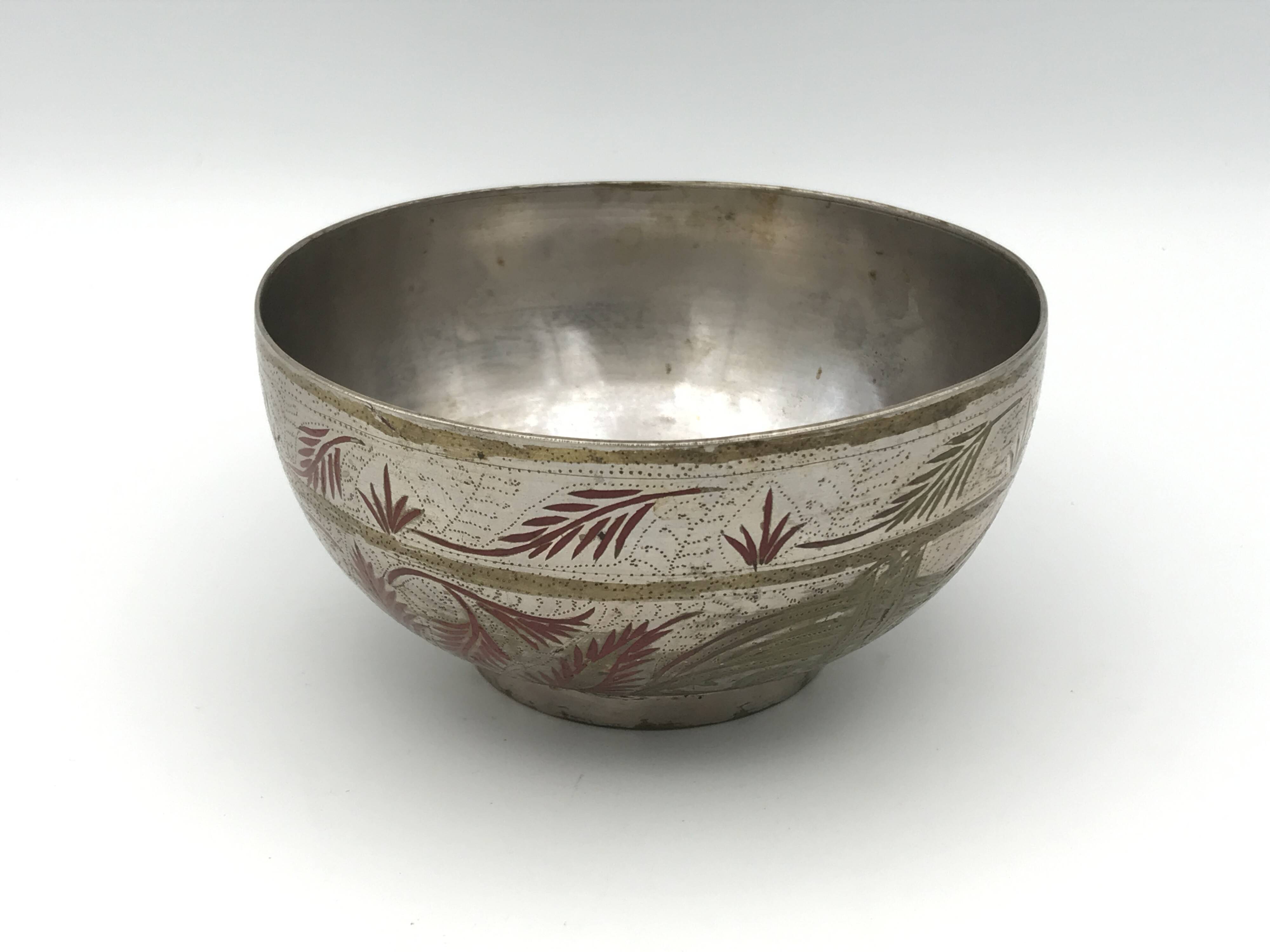 Antique ISLAMIC BOWL in tinned BRASS with engraved decoration and colored patterns