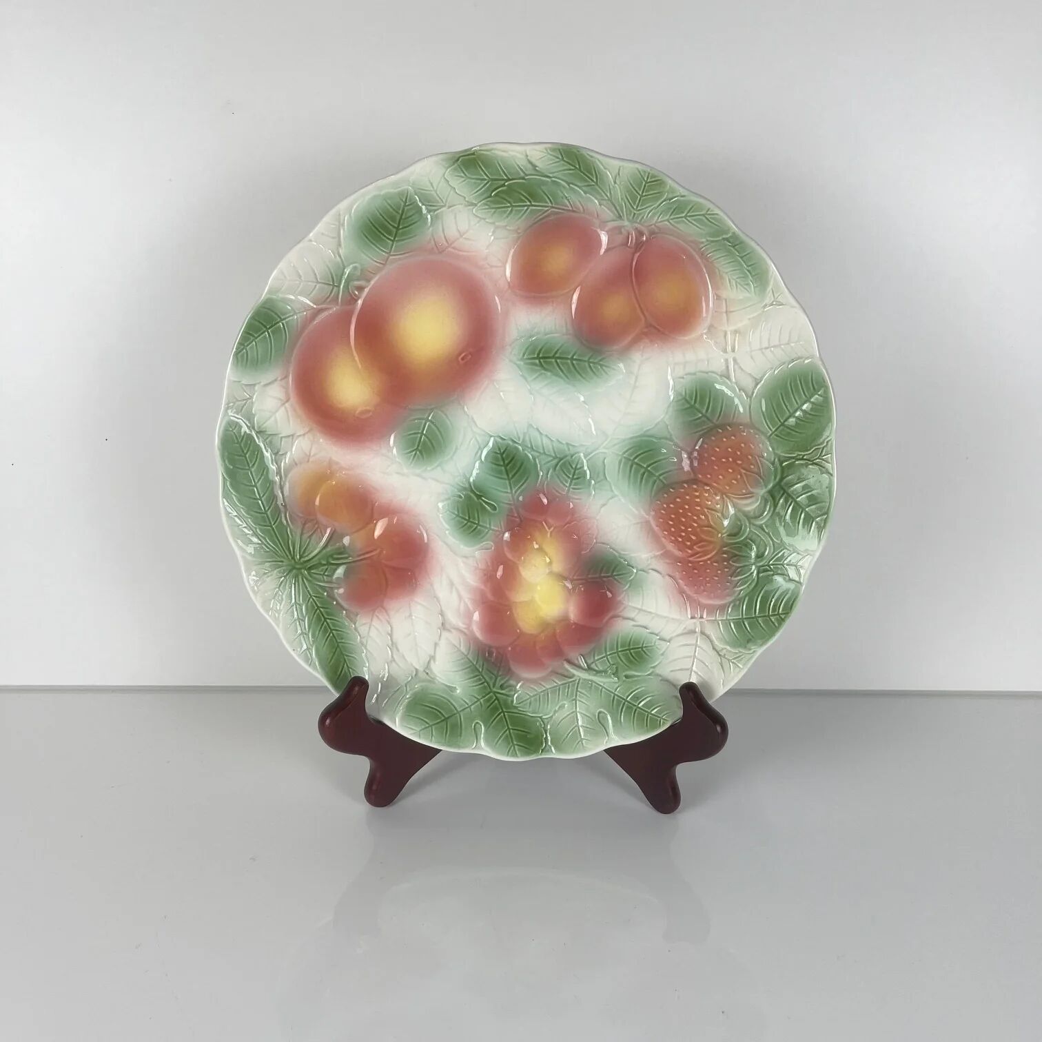 Lunéville barbotine fruit plate, 1960s/70s