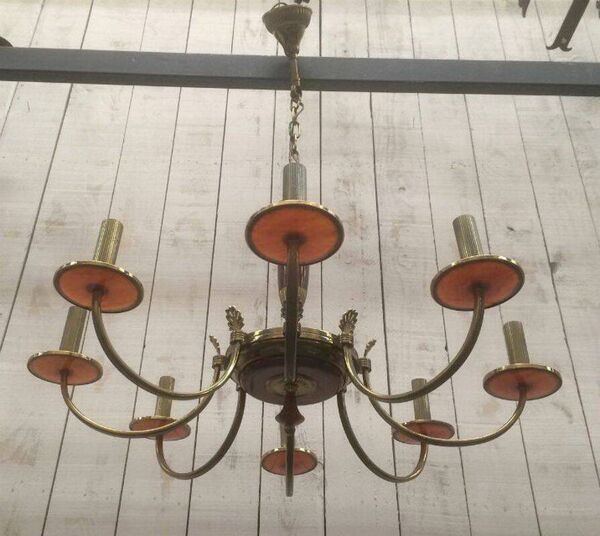 Lustre en laiton et plexiglass rouge