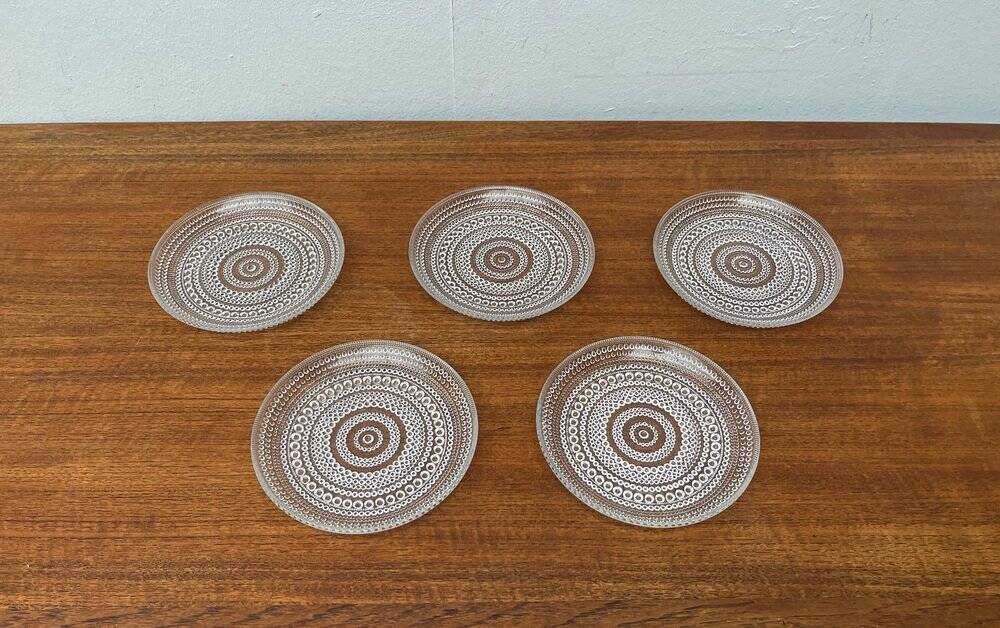 Set of 5 vintage Finnish glass plates from the Kastehelmi series by Oiva Toikka for Iittala.