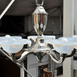 Opalescent chandelier in chrome metal