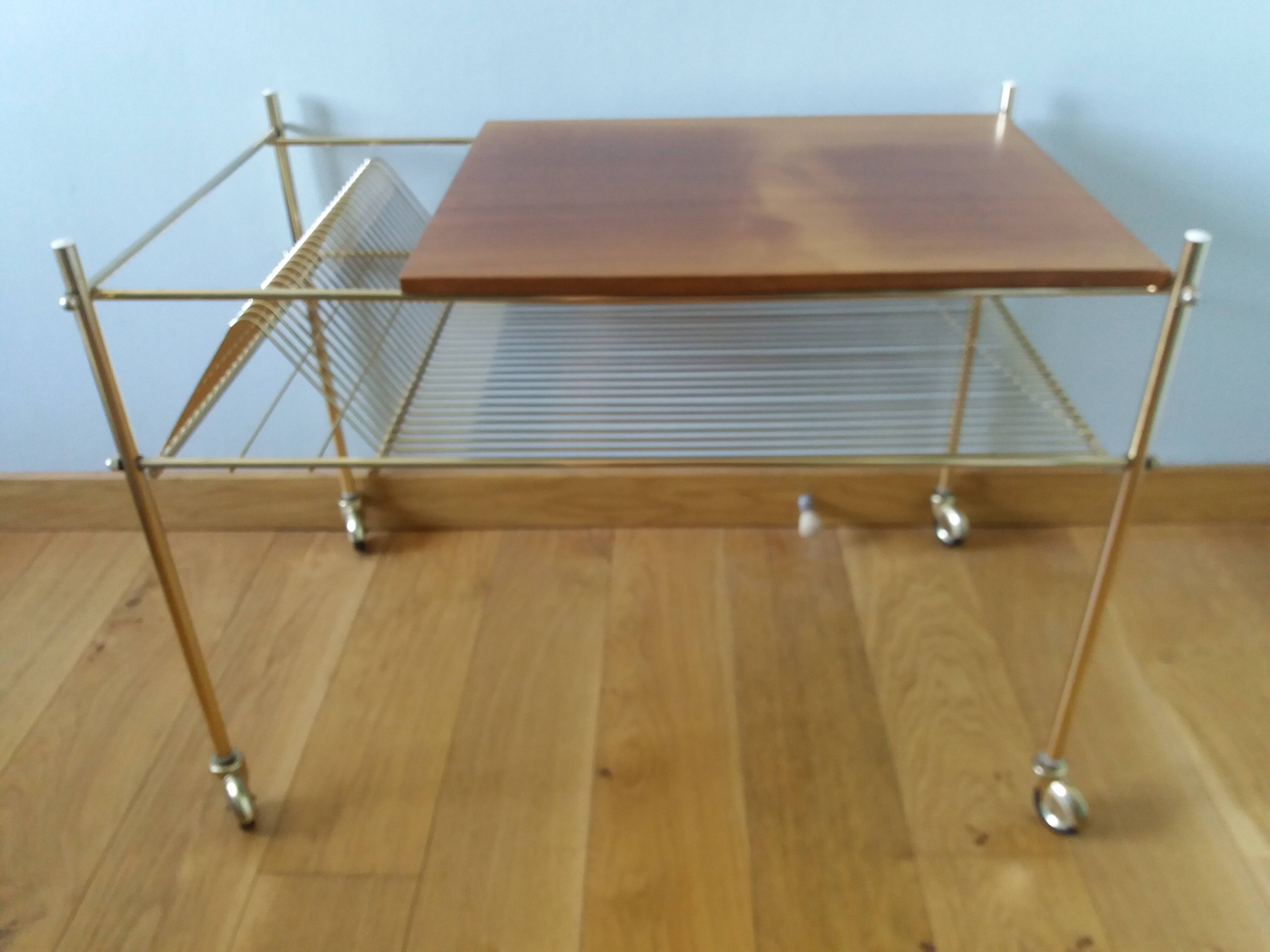 Vinyl hi-fi console with wheels in gold metal and wood