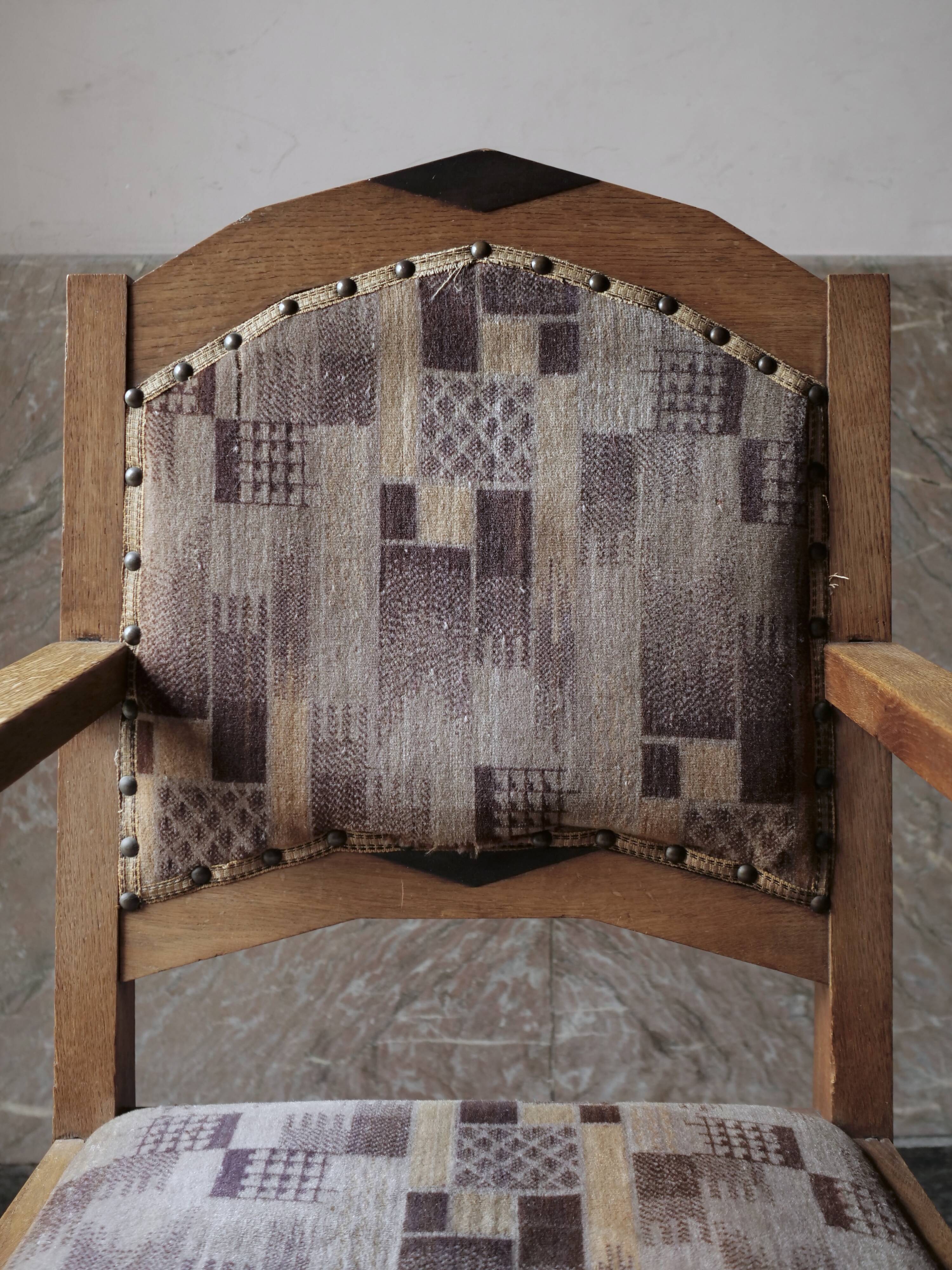 Art Deco chair with armrests