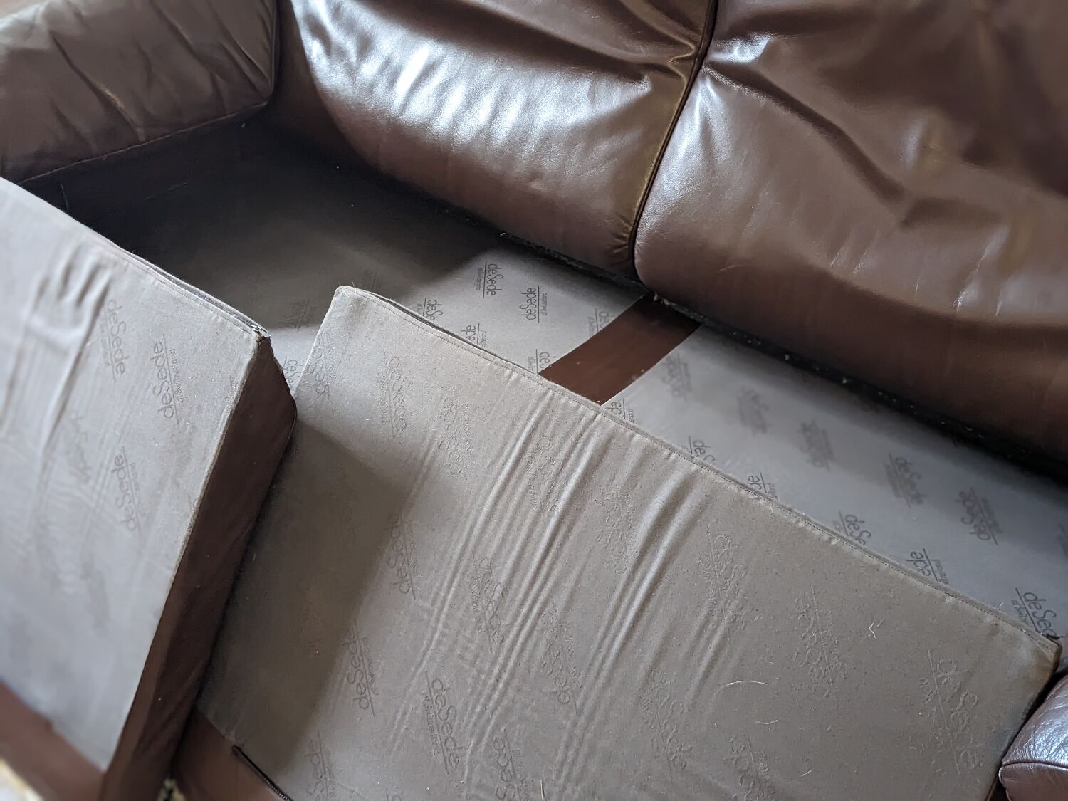 De Sede sofa DS-1023 year 70 in brown leather