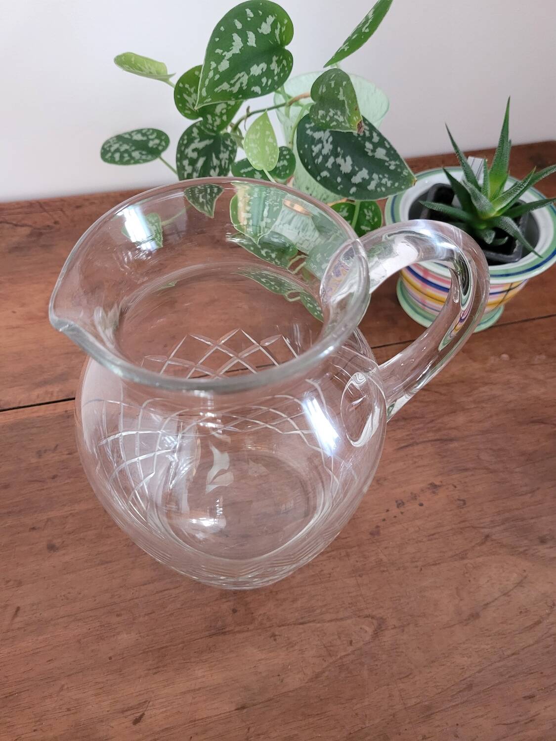 Chiseled/cut crystal pitcher