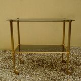 Ancienne desserte en laiton, et plateau en verre fumé  Style Louis XVI.