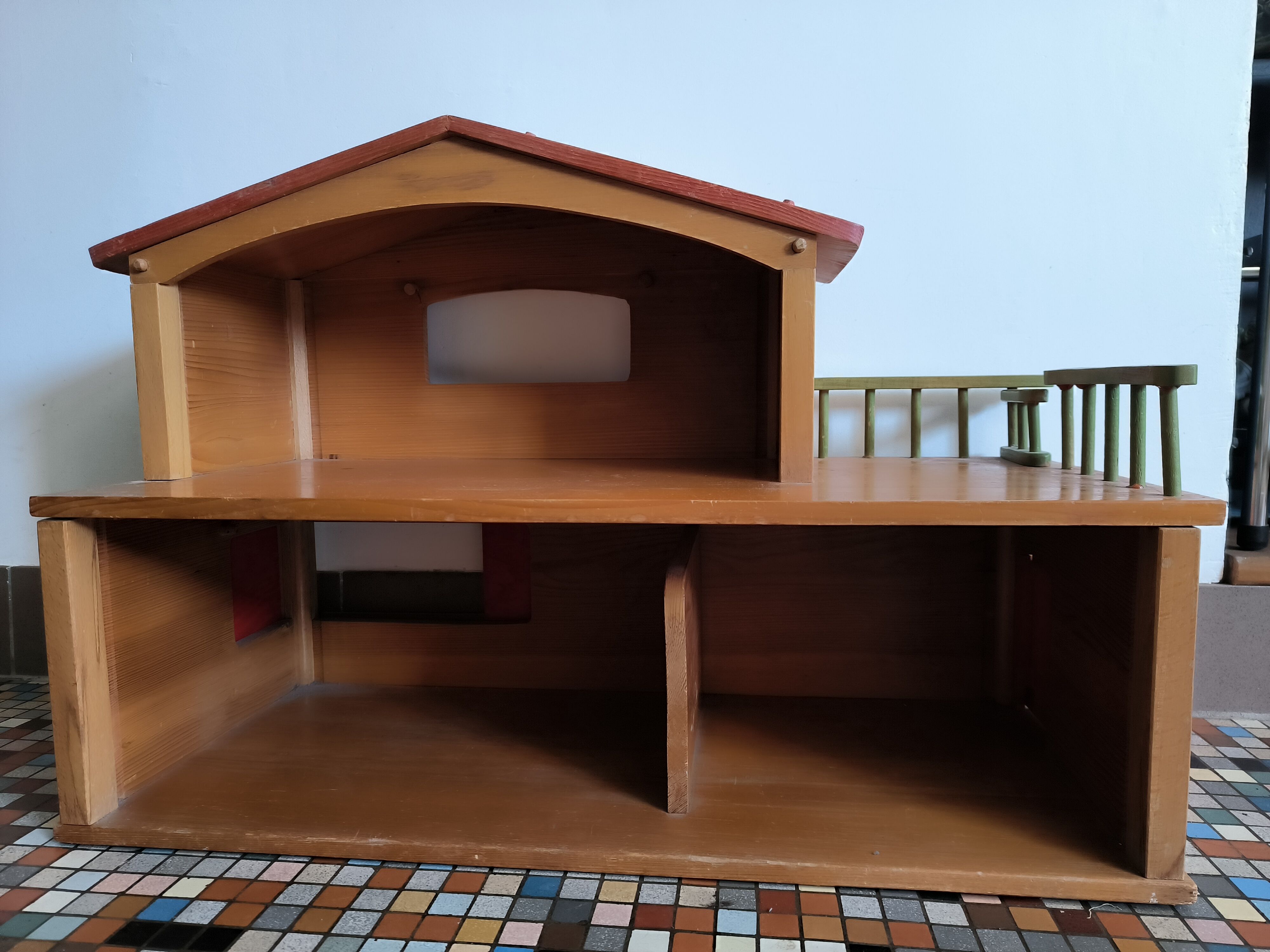 Jouet chalet en bois