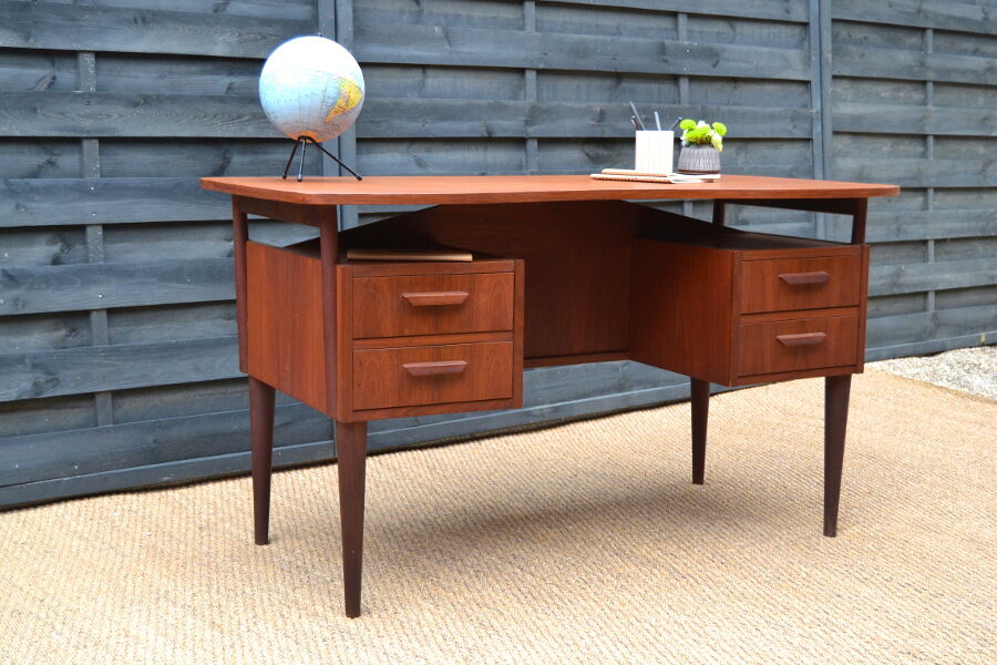 Desk danish teak and double-sided 60