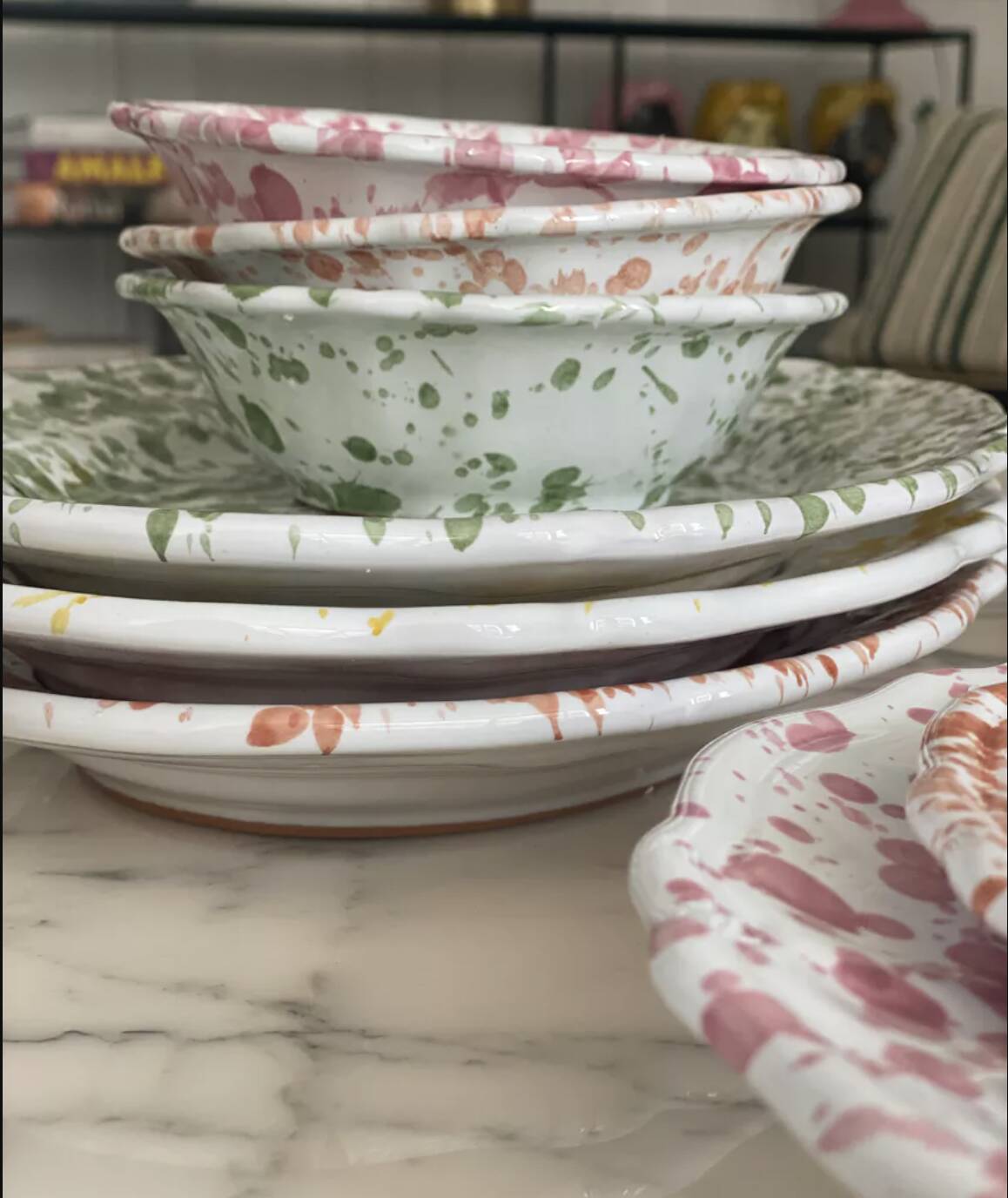 Sky blue dots plate 25cm