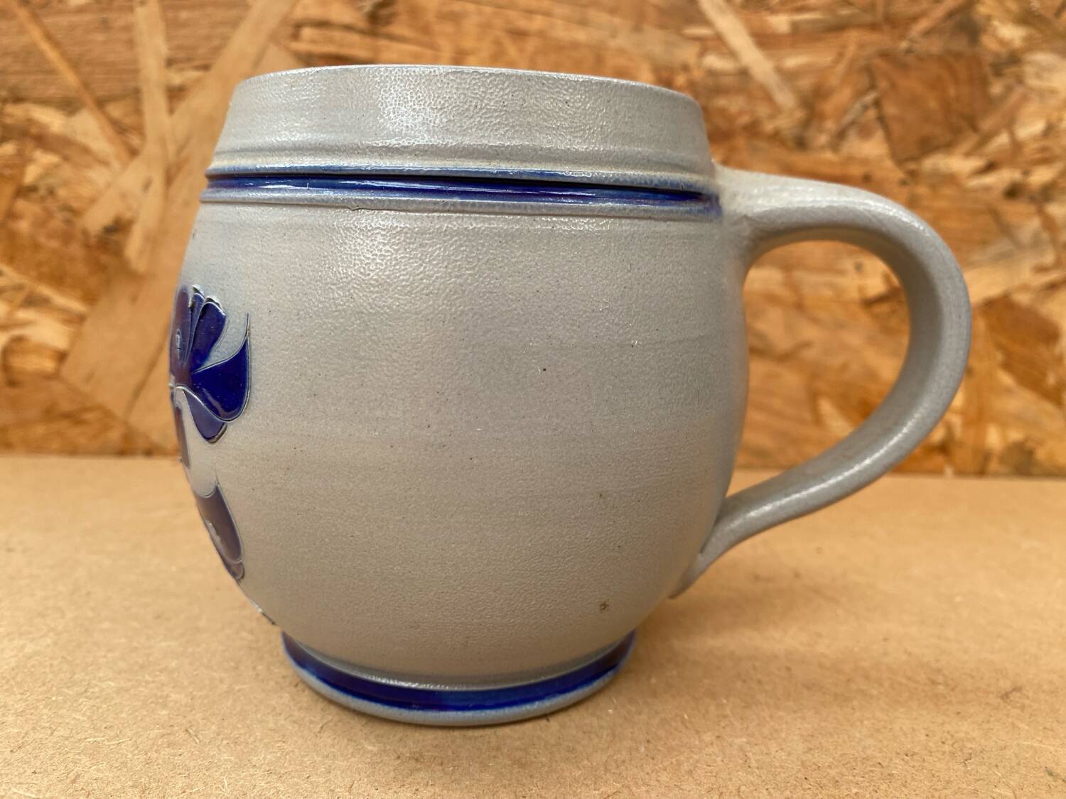 Set of 3 Beer Pint Mugs Stoneware Grey Vintage Blue Flower Decor