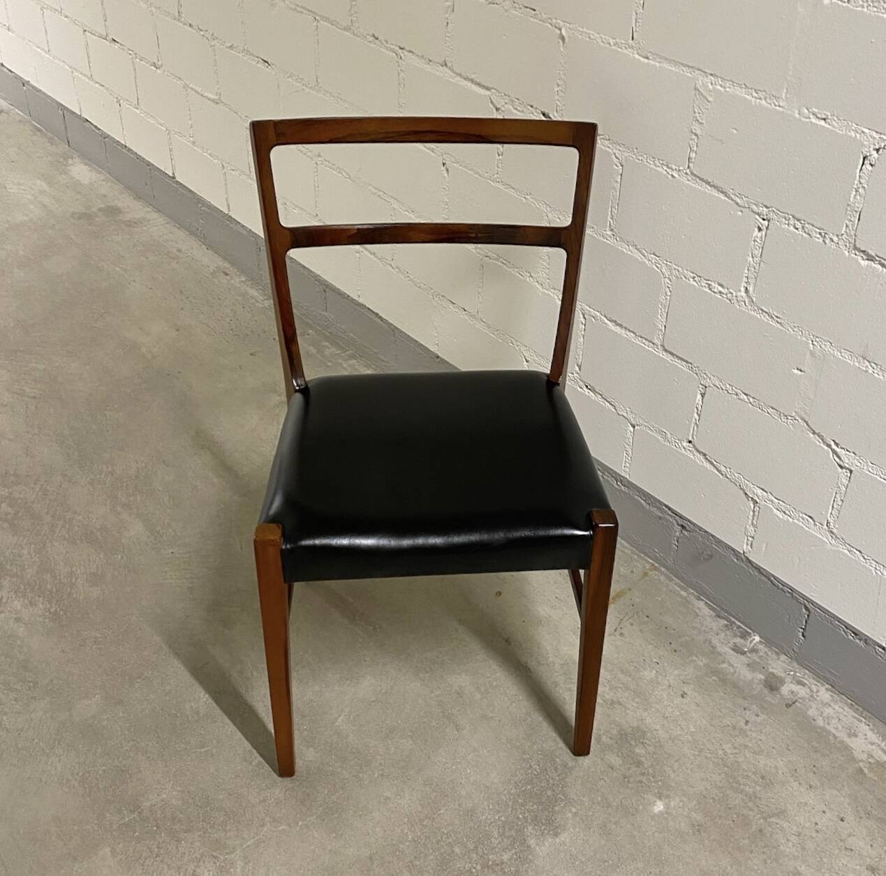 6x Rosewood Chairs by Johannes Andersen