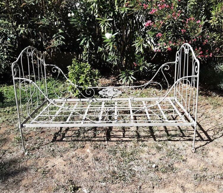 Wrought iron bed