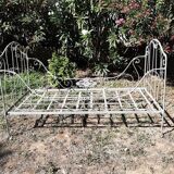 Wrought iron bed