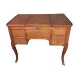 18th-century man hairdresser