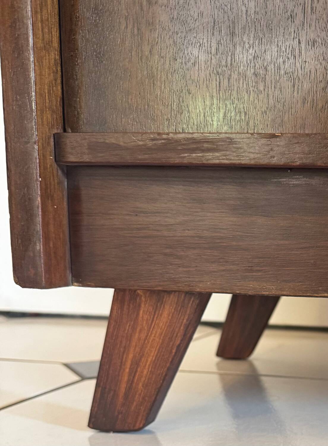 Vintage shoe cabinet with compass legs