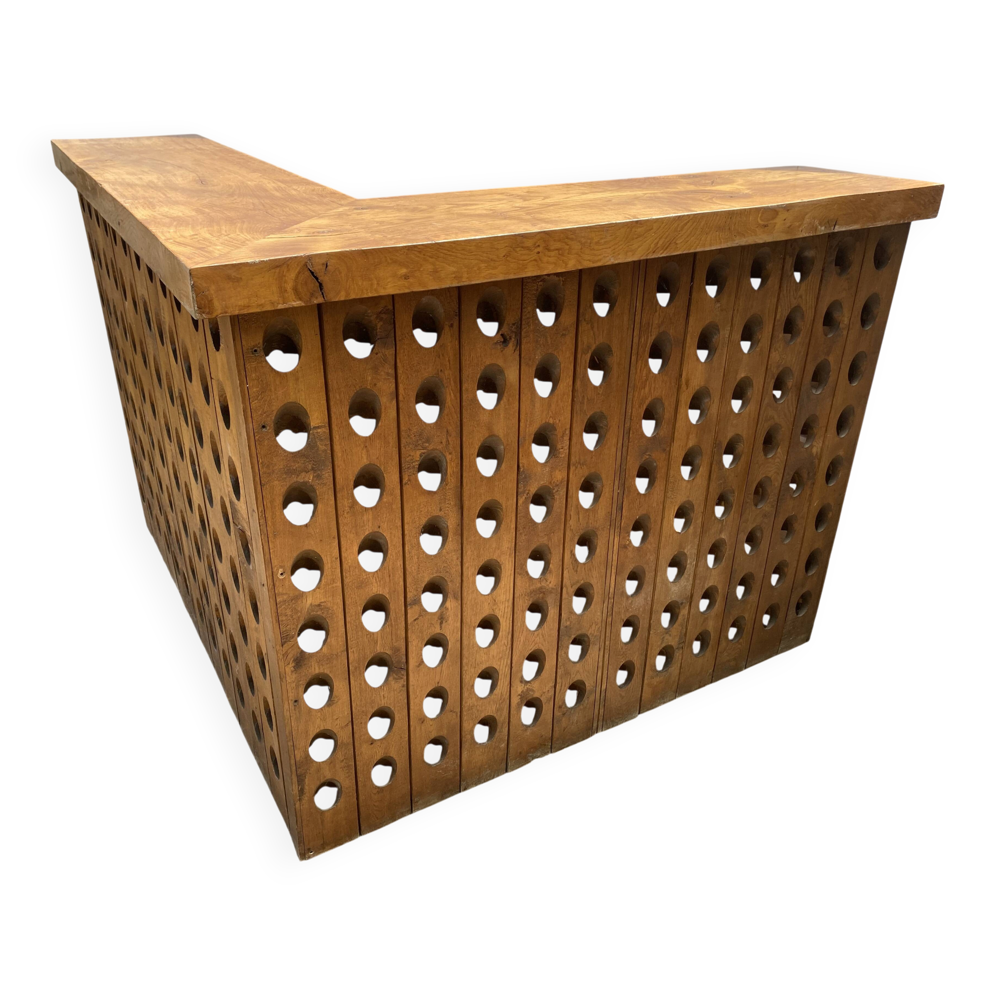L-shaped walnut solid wood bar, professional furniture, bistro counter, reception.
