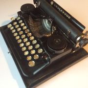 Typewriter Underwood portable Elliott - Fisher 3 Bank