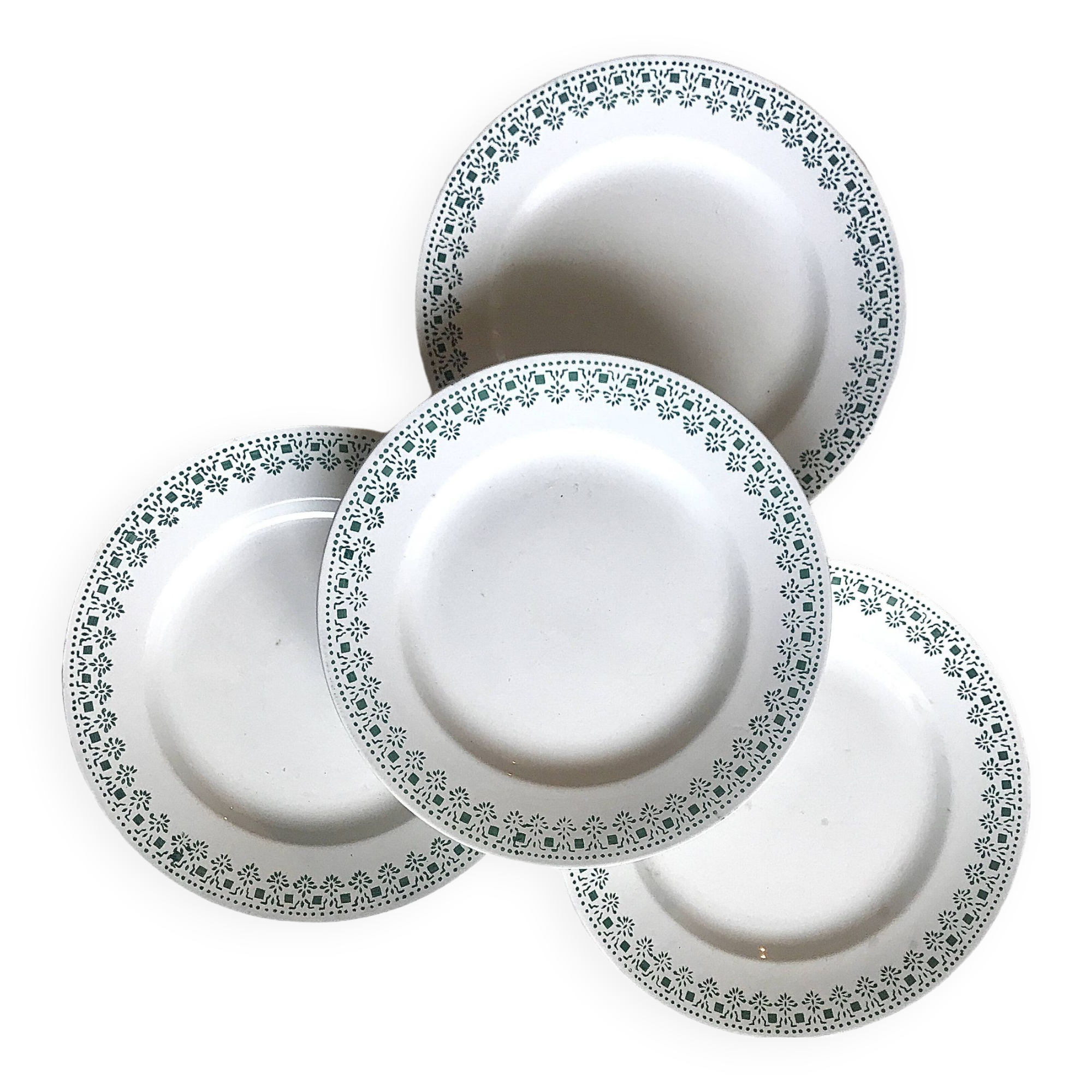 Set of 4 Terre de Fer Digoin-Sarreguemines flat plates, Ypres model