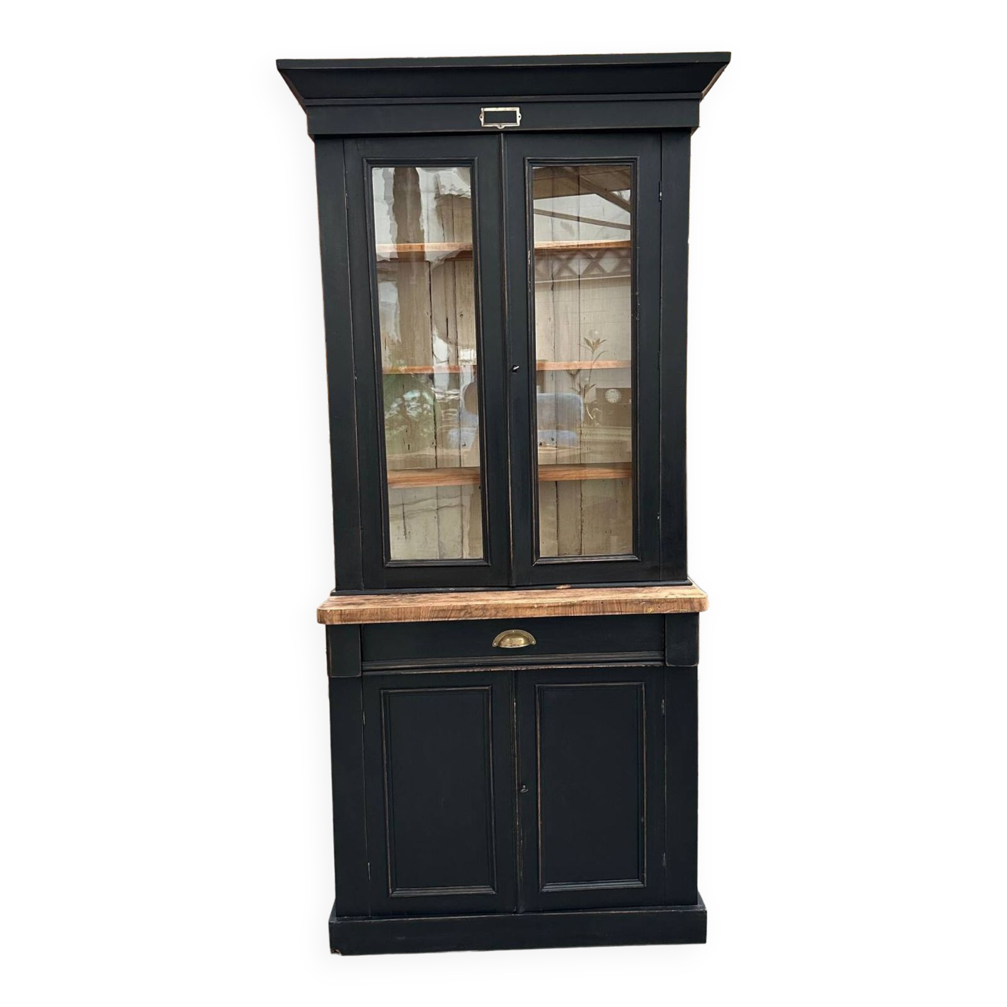 Small showcase early 20th century