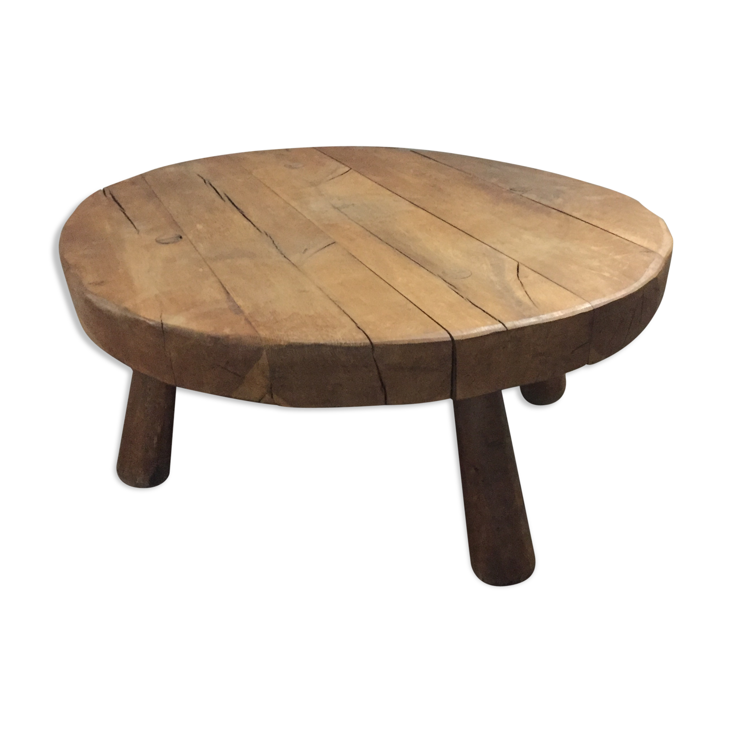 Coffee table brutalizes oak