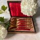 Set of 6 silver-gilt teaspoons, 2nd grade neck brace hallmark, 14 cm, in its box, late 19th century. Early 20th century