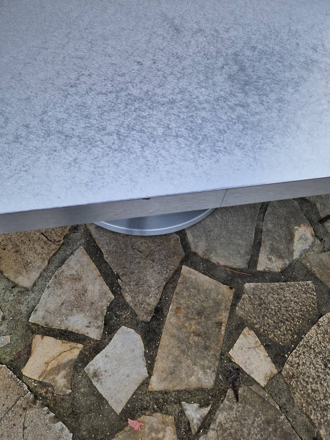 Space Edge design coffee table