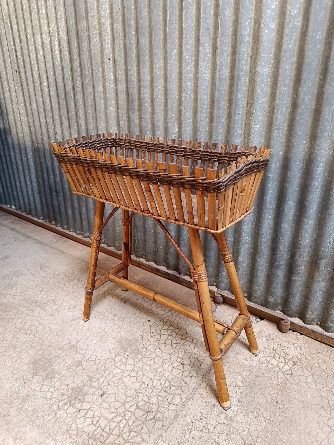 Rattan wicker planter plant holder