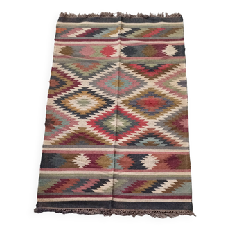 Kilim rug in jute and cotton. 125cm x 195cm