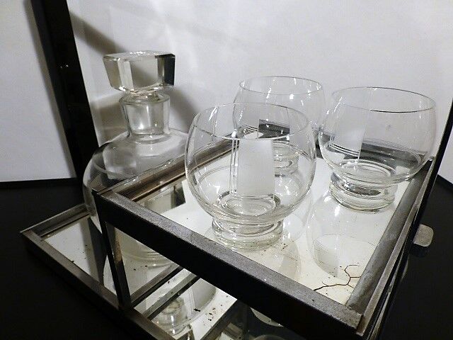 Liquor cellar bauhaus art deco 1930