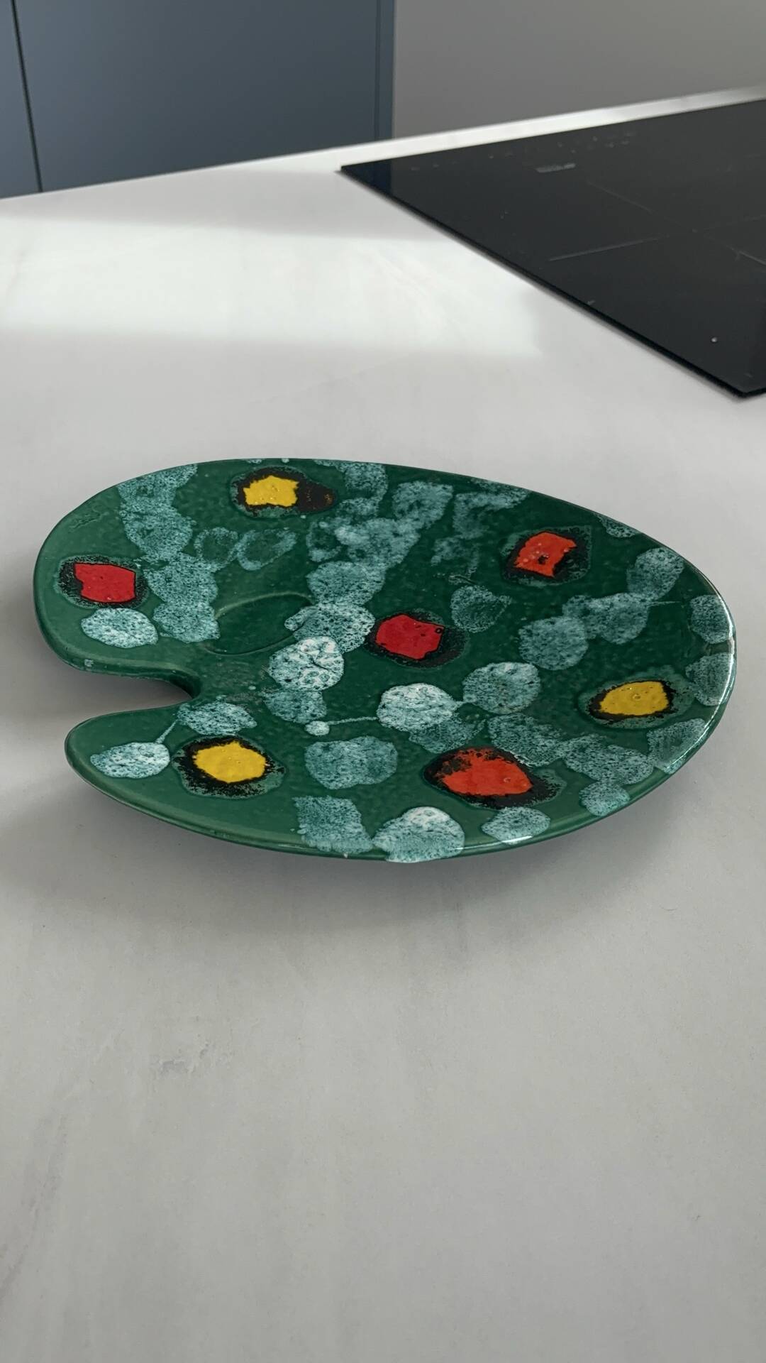 Vintage ceramic paint palette presentation plate | decorative bowl